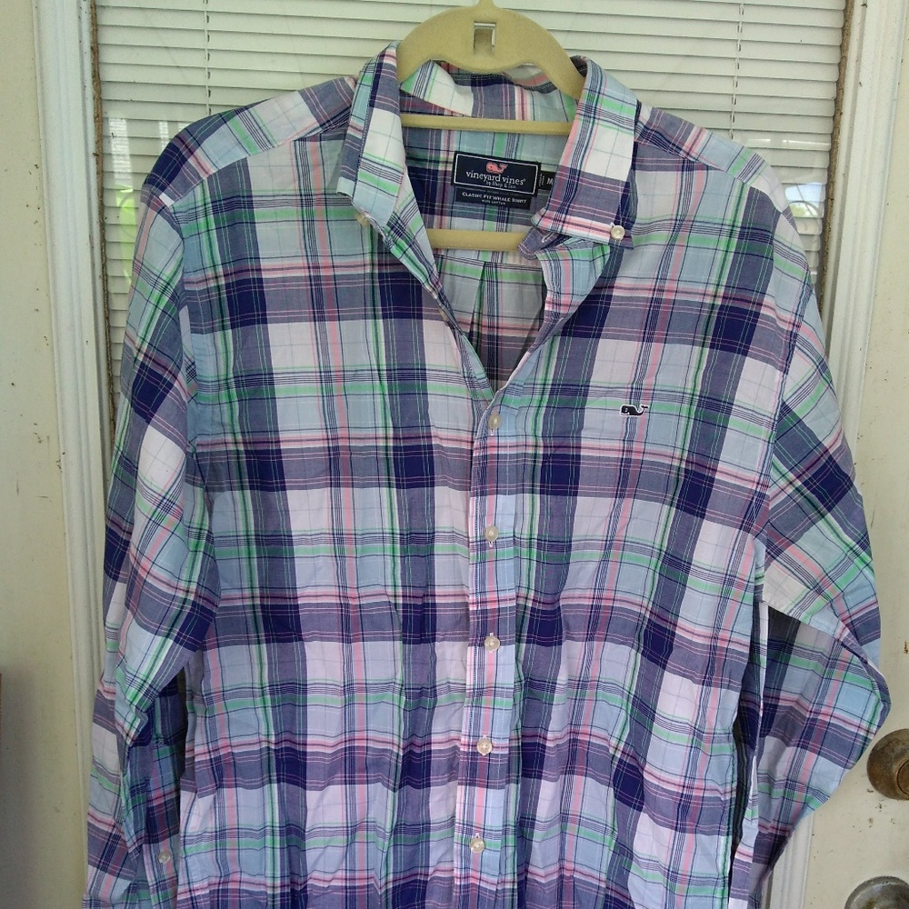 Vineyard Vines classic fit whale shirt L/S M